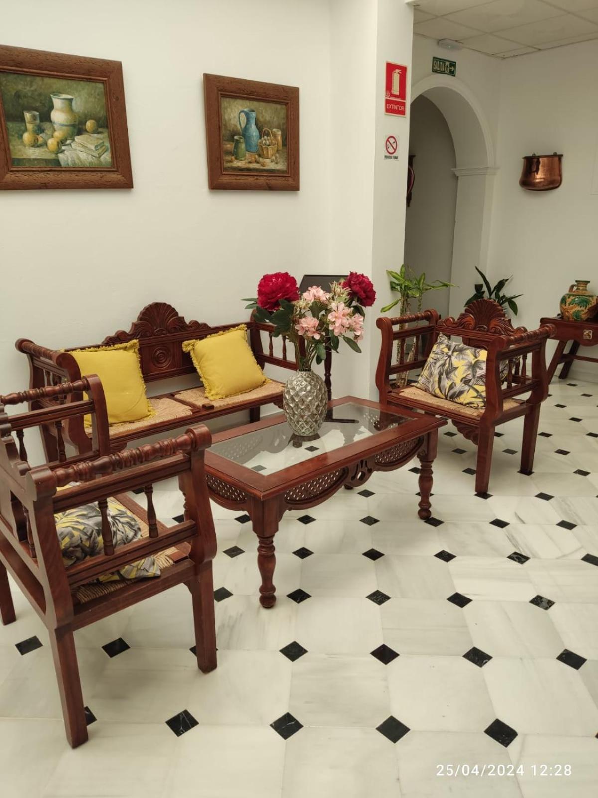 Hostal Quinto Pino Чипиона Екстериор снимка