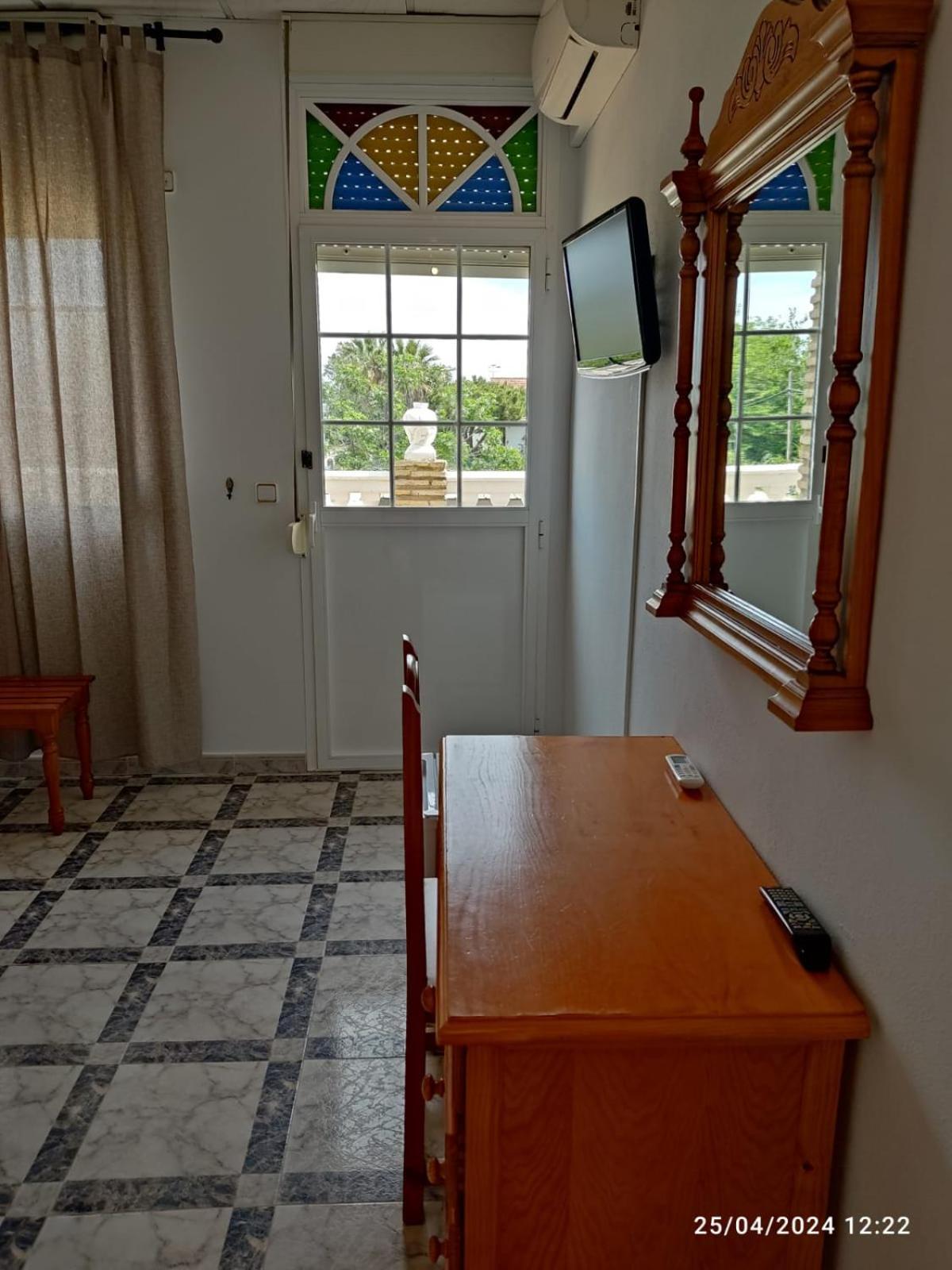 Hostal Quinto Pino Чипиона Екстериор снимка