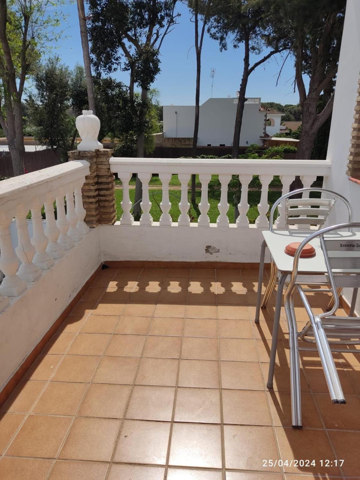 Hostal Quinto Pino Чипиона Екстериор снимка