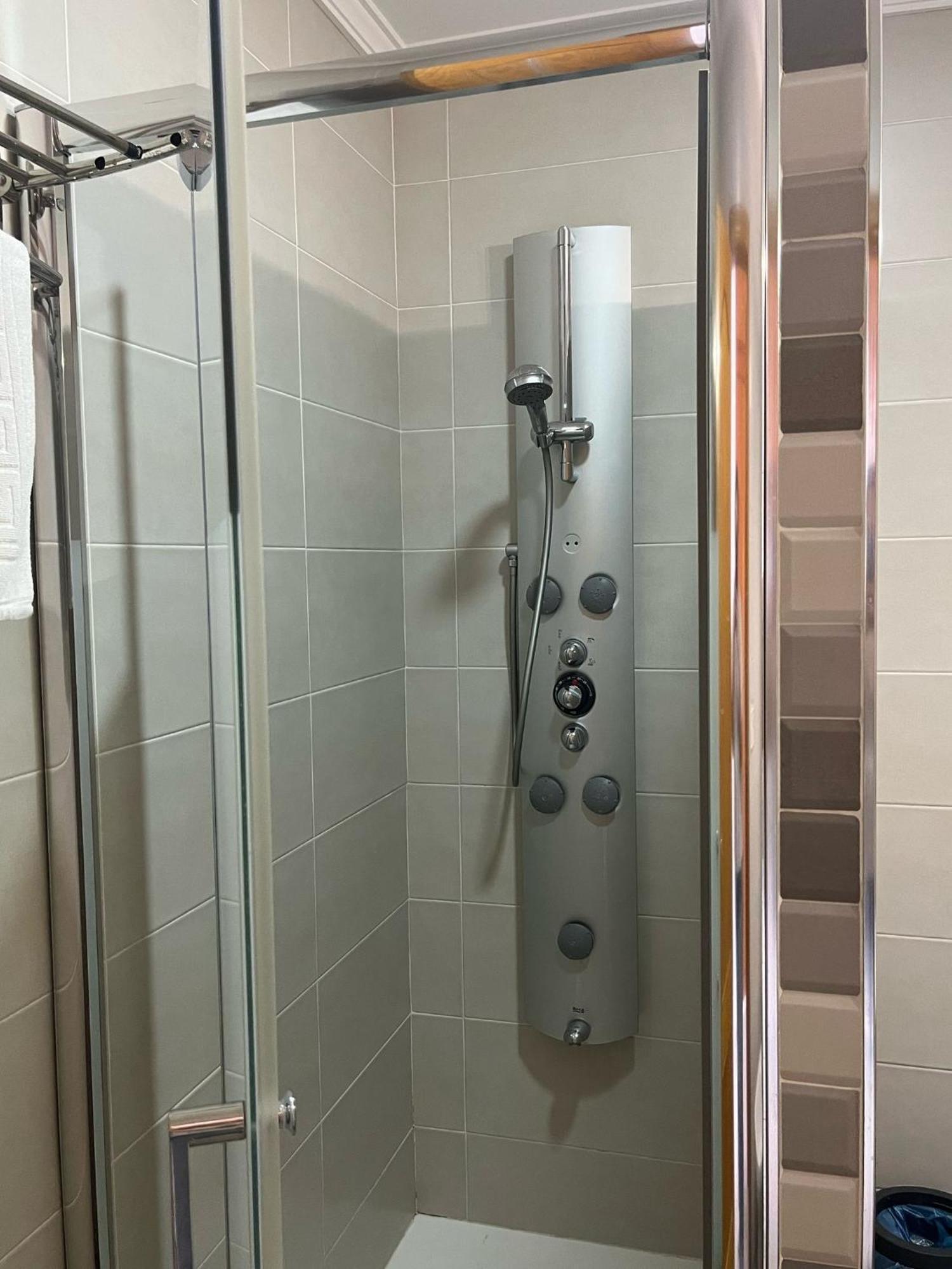 Hostal Quinto Pino Чипиона Екстериор снимка