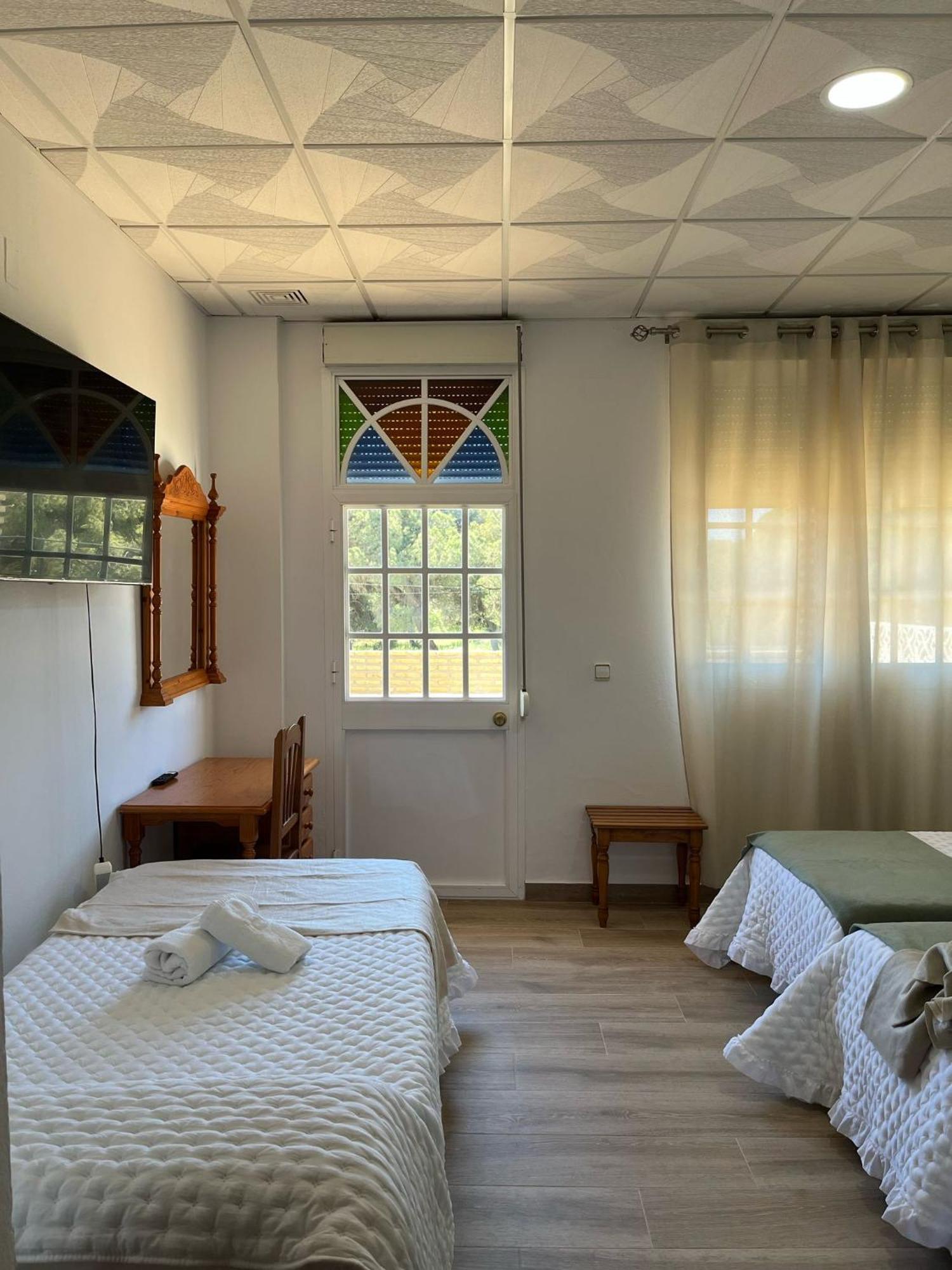 Hostal Quinto Pino Чипиона Екстериор снимка