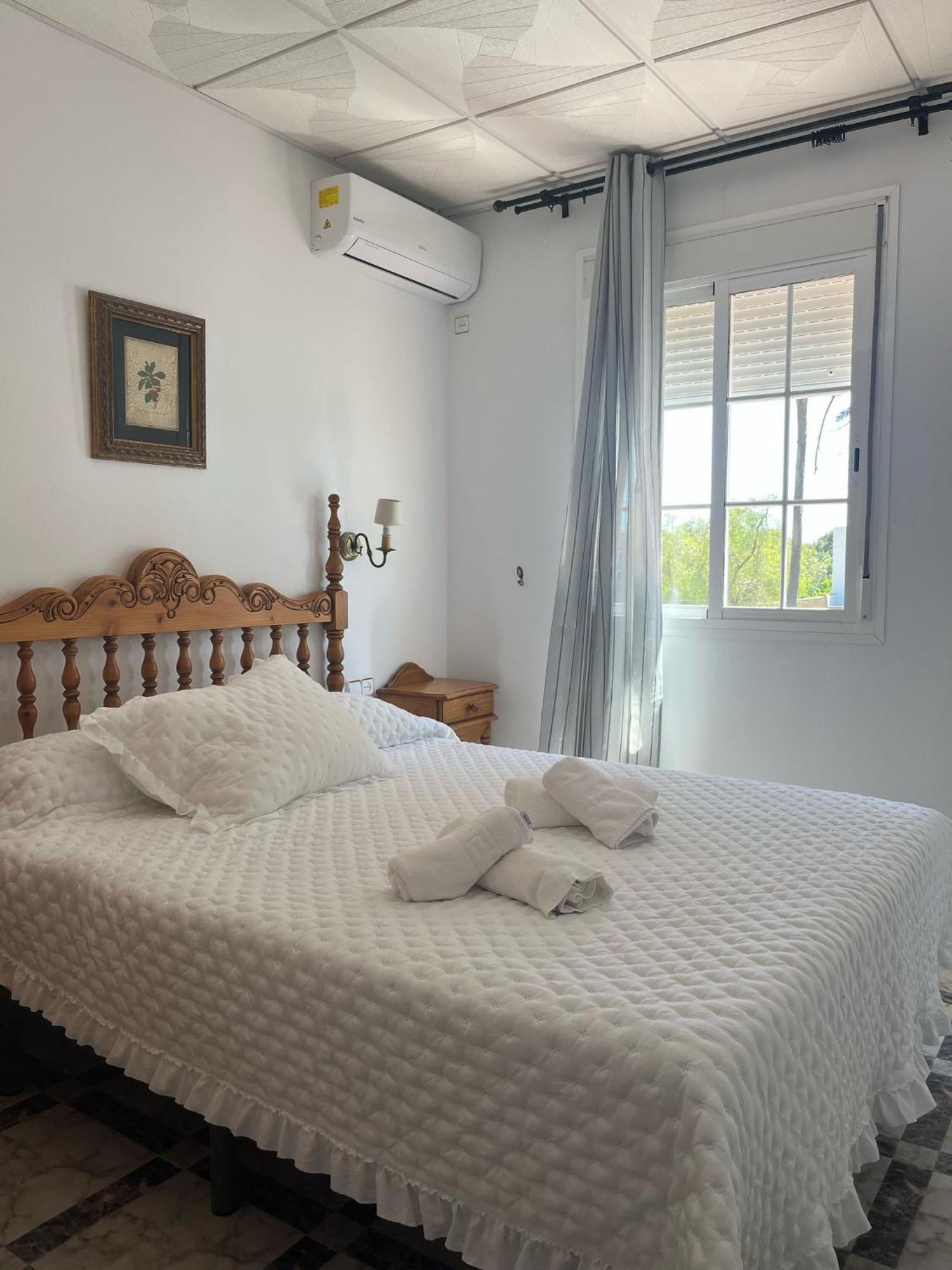 Hostal Quinto Pino Чипиона Екстериор снимка