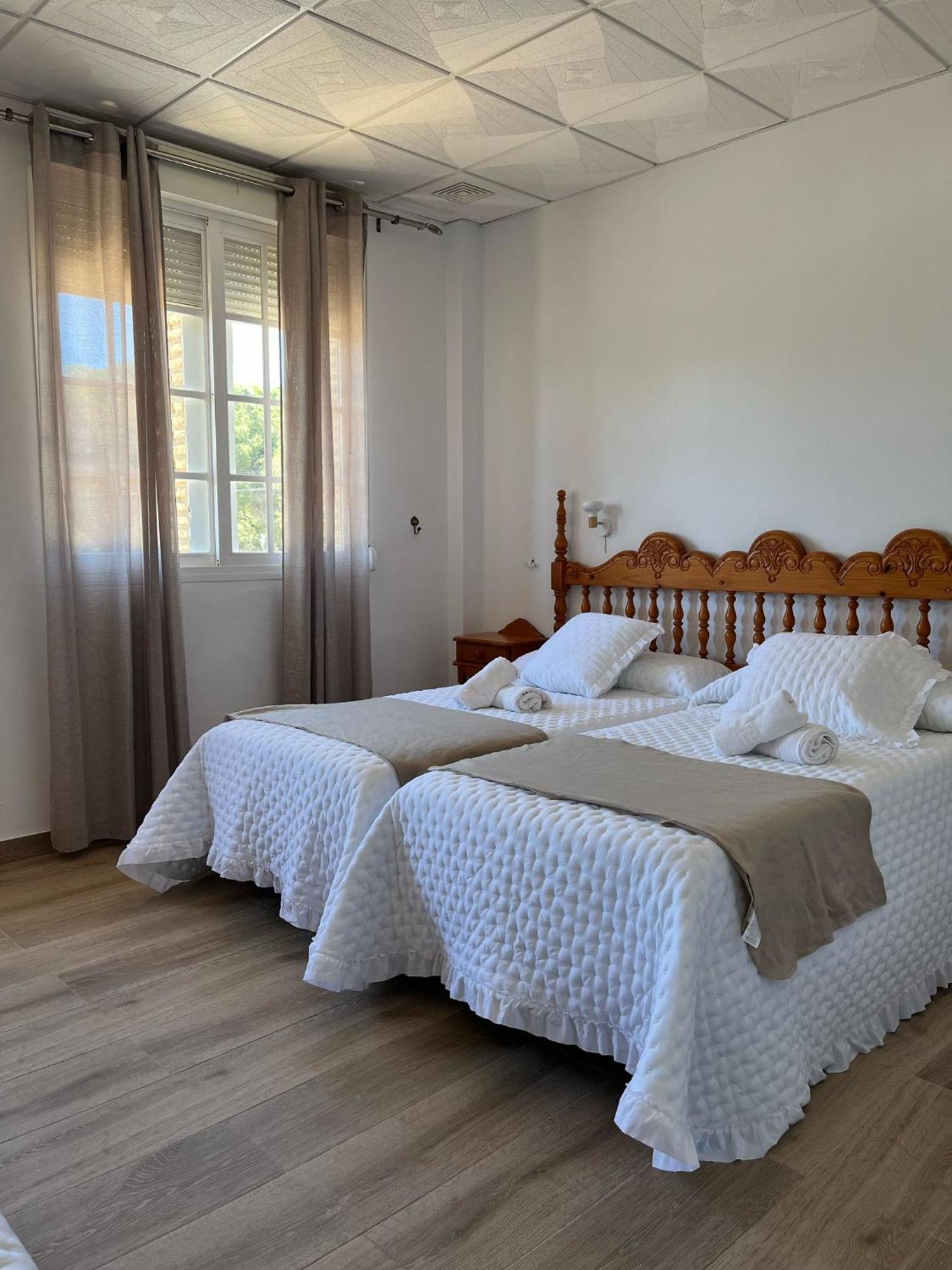 Hostal Quinto Pino Чипиона Екстериор снимка