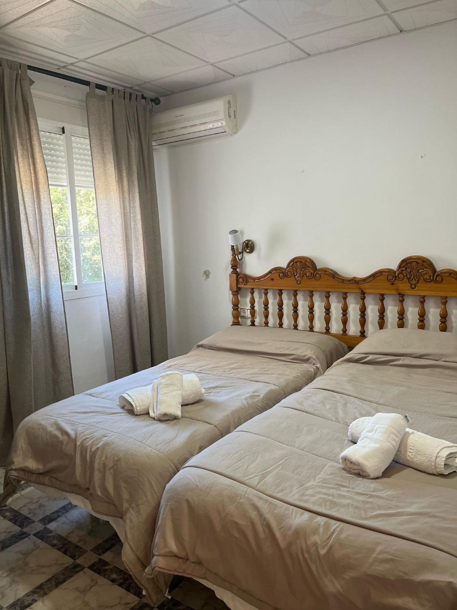 Hostal Quinto Pino Чипиона Екстериор снимка